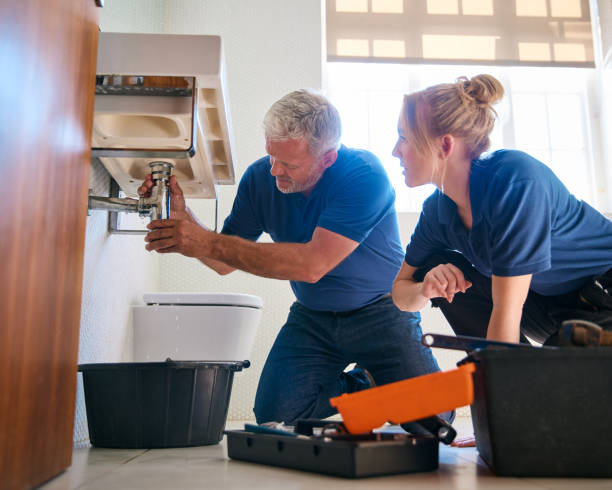 Best Emergency Plumber  in South Amherst, OH